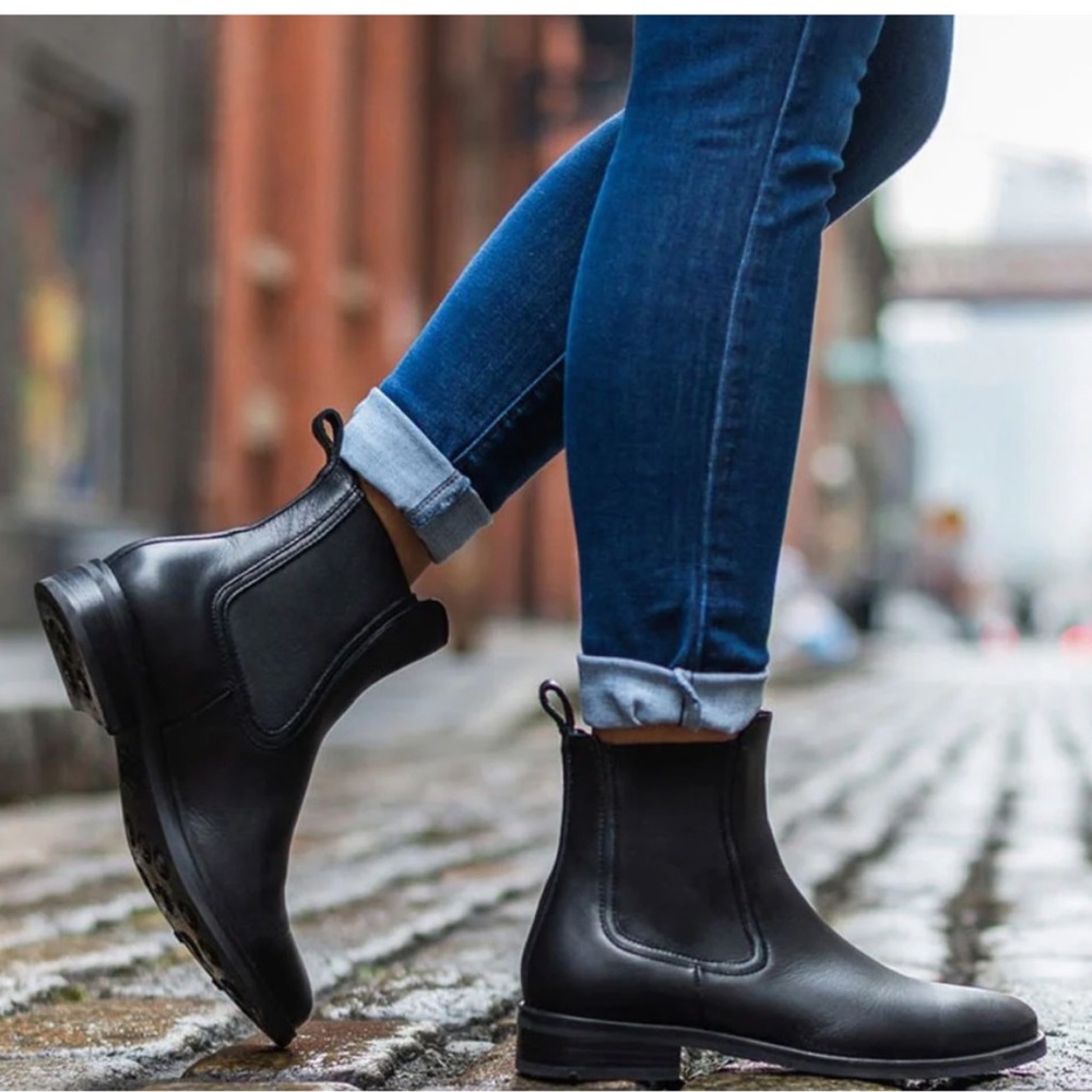 NEW Thursday Duchess Ankle Boots Black Leather Flat Pull-On sz 7.5